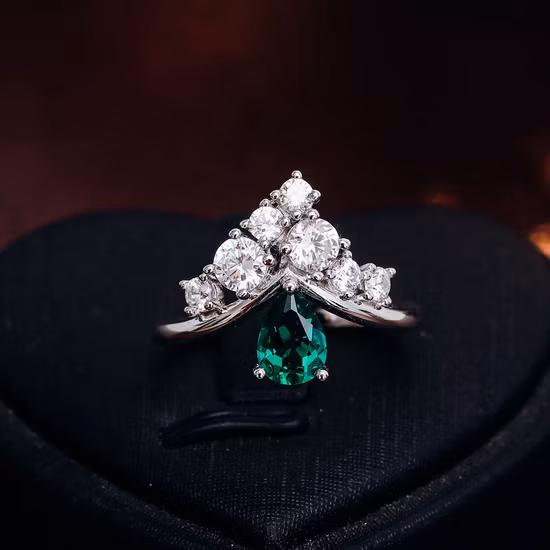 V Shape 0.8 Carat Pear Cut Lab Created Emerald Ring Silver Gold Plated Cubic Zirconia Ring for Daily Wear